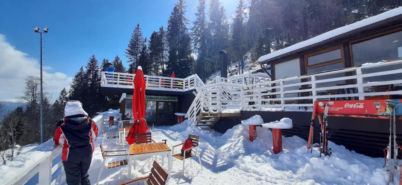 Kalinderu Skier'S Apartament Bellevue Buşteni Esterno foto