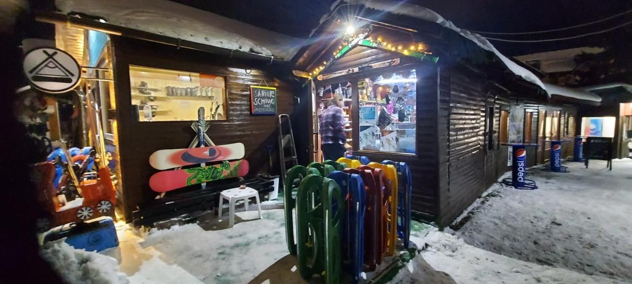 Kalinderu Skier'S Apartament Bellevue Buşteni Esterno foto