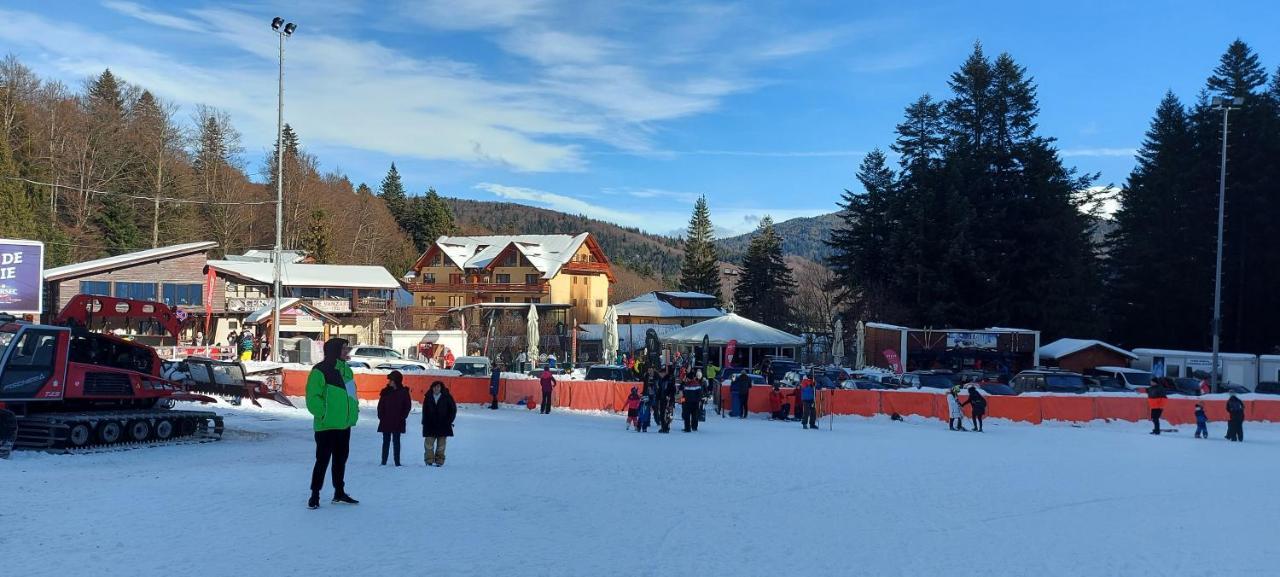 Kalinderu Skier'S Apartament Bellevue Buşteni Esterno foto